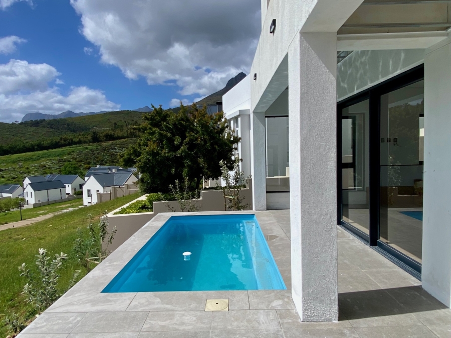 3 Bedroom Property for Sale in La Roche Western Cape